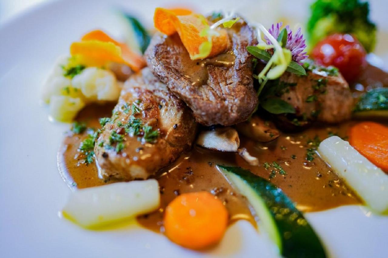 Zuefle Hotel Restaurant Spa ズルツ・アム・ネッカー エクステリア 写真