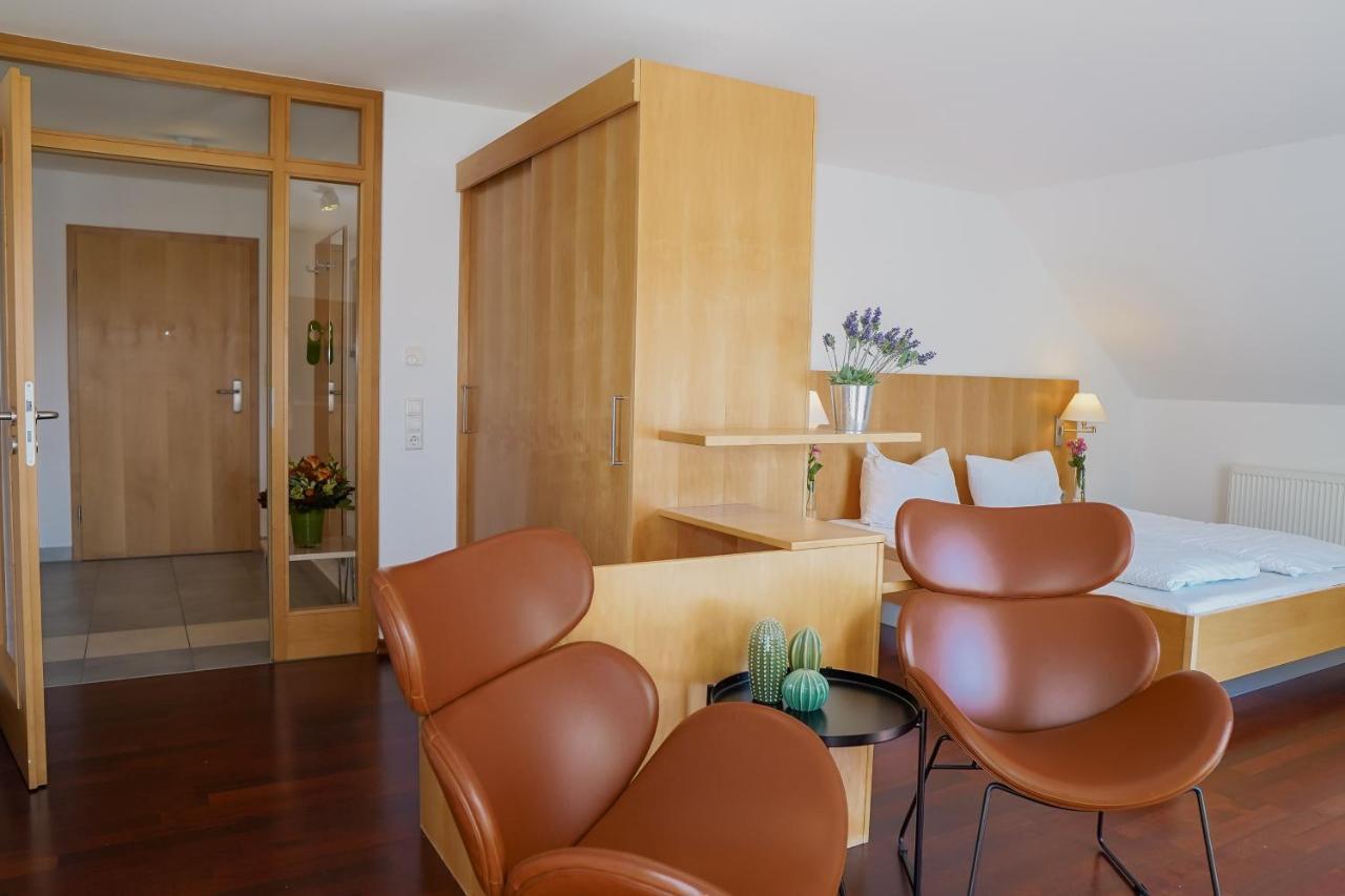 Zuefle Hotel Restaurant Spa ズルツ・アム・ネッカー エクステリア 写真